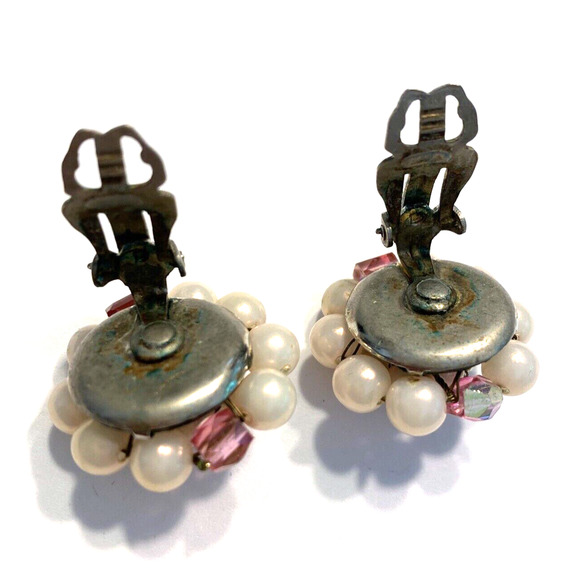 Vintage Mid Century Clip On Earring Pink Purple Faux Pearl Clusters Marked Japan - Picture 8 of 9